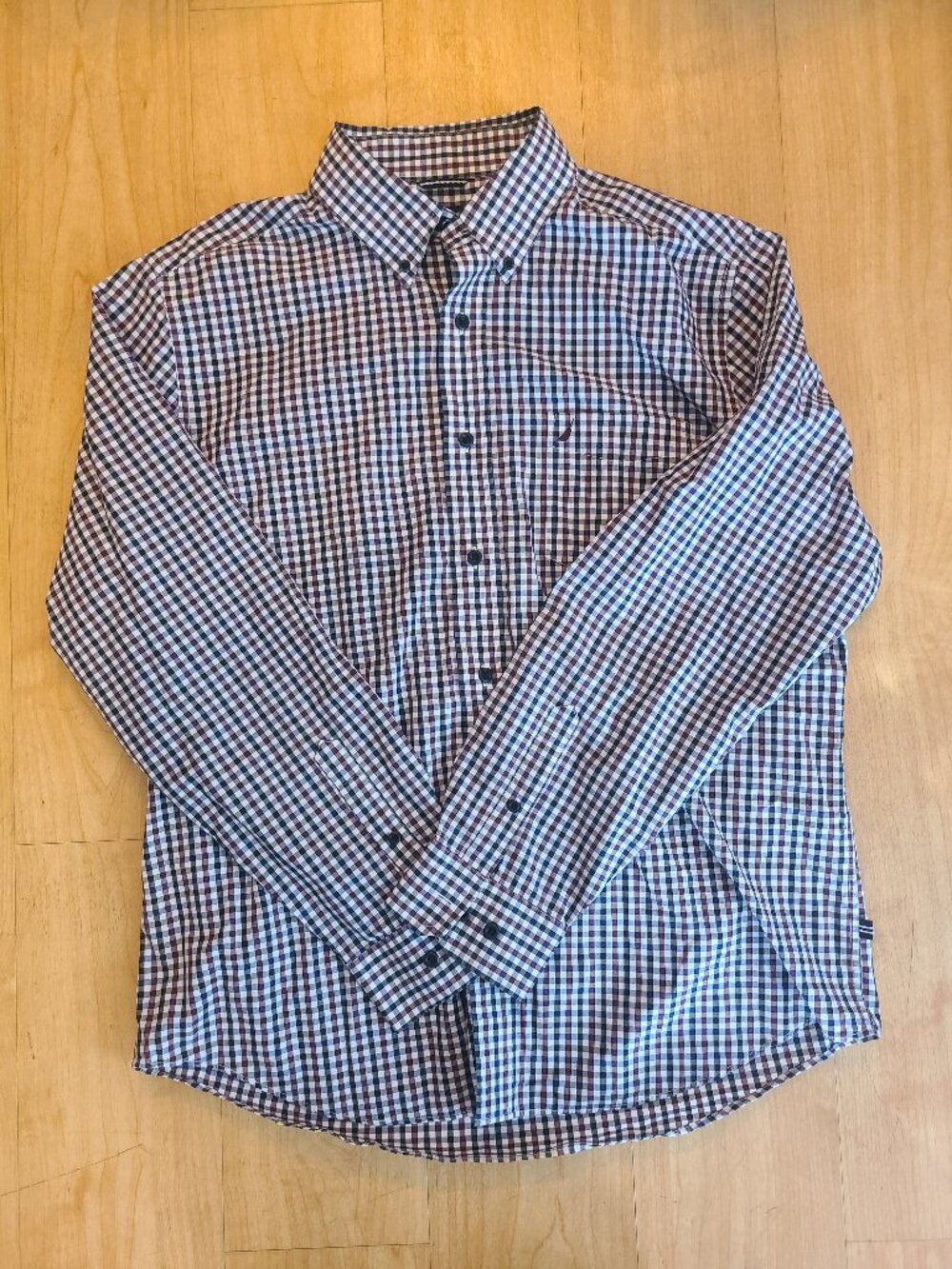 Nautica Mens Shirt Large L Plaid Long Sleeve Button Down Wrinkle Resistant Check